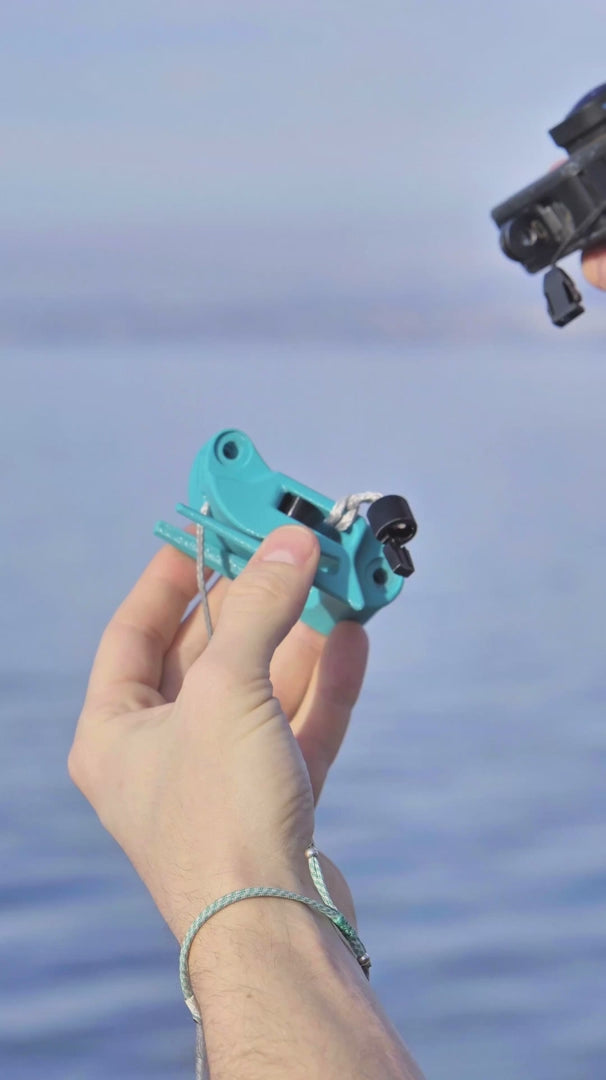 Load and play video in Gallery viewer, WINGSHOT V2 camera mount
