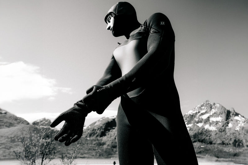 Load image into Gallery viewer, Mystic Volt Fullsuit 6/4/3mm Hooded Fzip 2027
